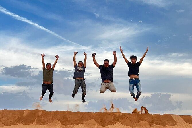 Desert safari Dubai with BBQ Dinner - The Booking and Arrival Process