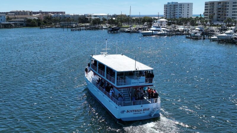 Destin: Dolphin Cruise aboard a Glass-Bottom Boat - FAQ