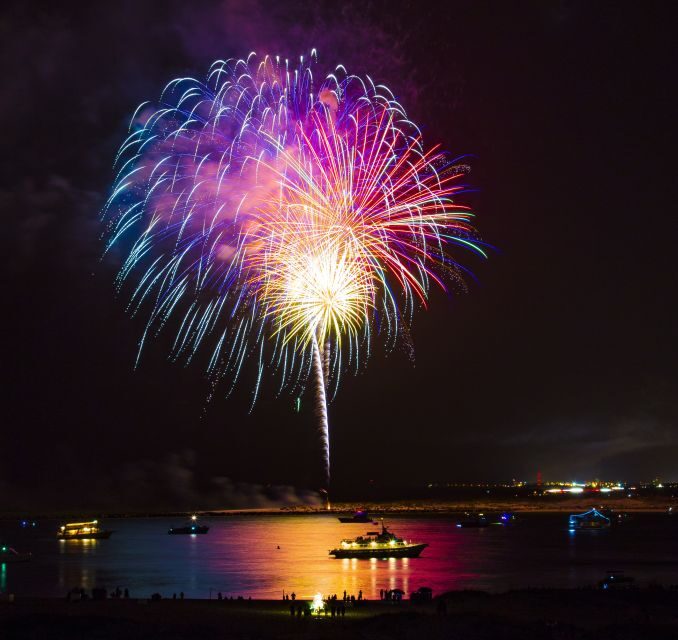Destin-Fort Walton Beach: Private Cruise with Fireworks - Key Points