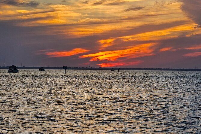 Destin: Sunset Cruise on a Back Porch Style Pontoon - How This Tour Offers Value