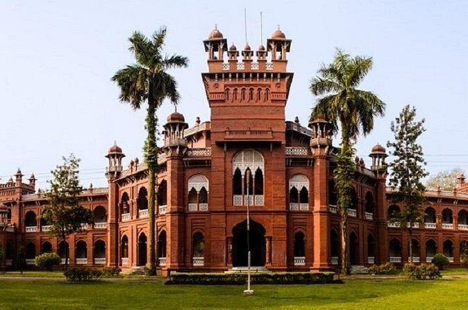 Dhaka City Tour - Local Flavors and Markets: New Market