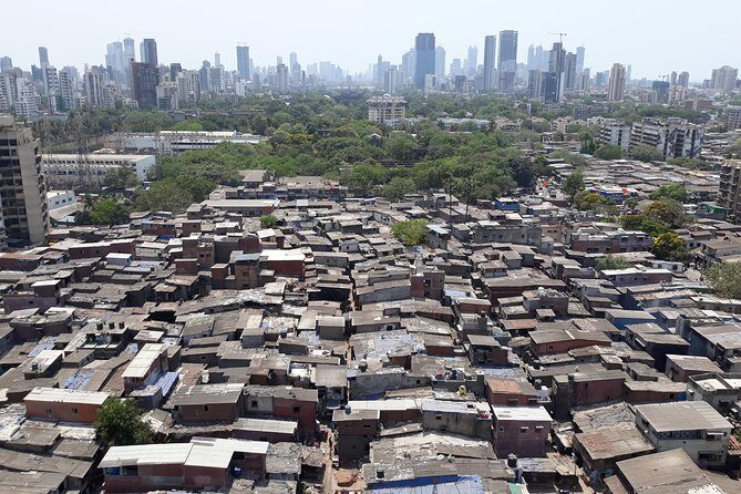 Dharavi Slum Tour - An In-Depth Look at the Dharavi Slum Tour Experience