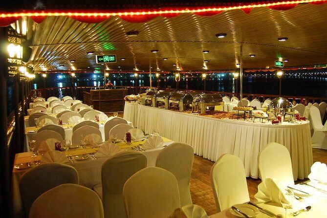 Dhow Cruise Dubai Marina - Buffet Dinner & Transfer in Dubai - Who Should Consider This Cruise?