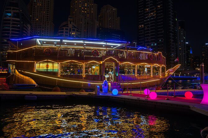 Dhow Cruise Marina - What Is the Dhow Cruise Marina Experience?