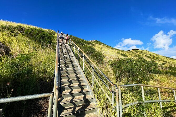 Diamond Head Hiking and Oahu Island Experience feat. North Shore - Why This Tour Is a Great Choice