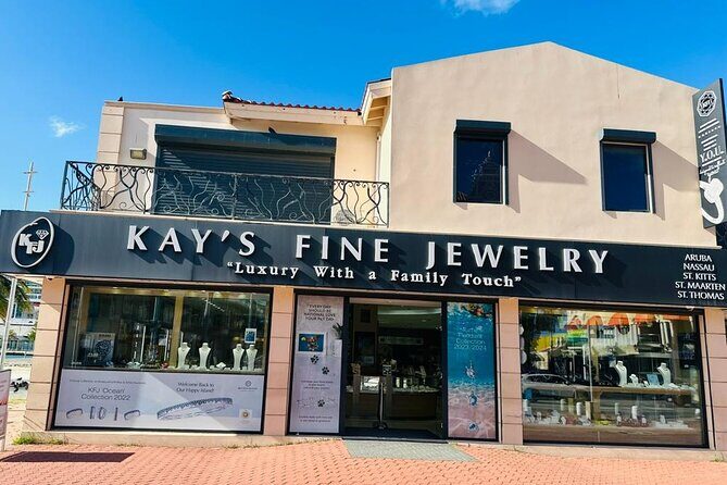 Diamond Shopping Experience with Champagne - A Closer Look at the Diamond Shopping Experience with Champagne in Aruba