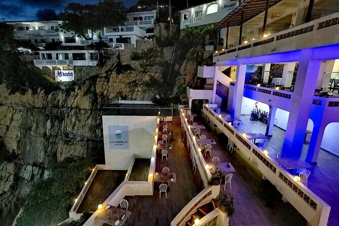 Different Versions of Sunset in "La Quebrada" High Cliff Divers - Frequently Asked Questions