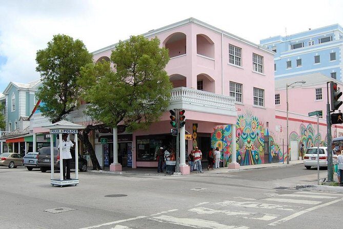Dilly Dally Walking Tour of Nassau Attractions - Exploring Nassau: A Complete Breakdown