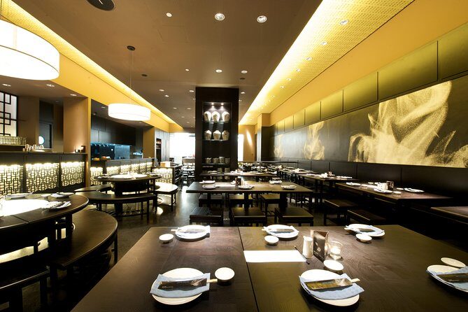 Dining Experience at Armani Hotel Burj Khalifa Dubai - Key Points
