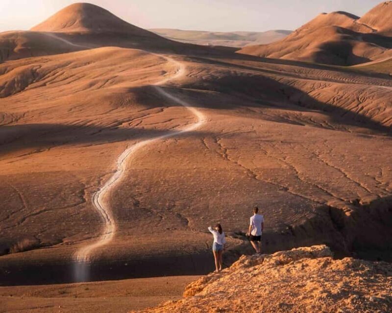 Dinner at Agafay Desert In Berber Camp with Sunset And Show - Who Will Love This Tour?