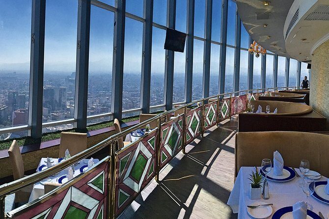 Dinner at Bellini, the largest revolving restaurant in the world - The Setting: Mexico City from the 45th Floor