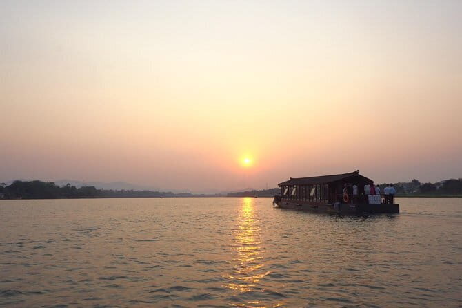 Dinner Cruise and Music Folk Song on the Perfume River - Pricing and Value: Is It Worth It?