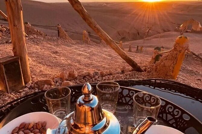 Dinner experience & Sunset with camel ride Tour - Key Points
