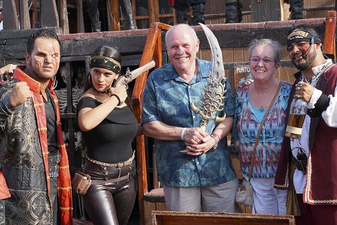 Dinner with pirates! Night Show and Dinner - The Experience: What to Expect