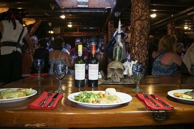 Dinner with pirates! Night Show and Dinner - Who Would Love This Experience