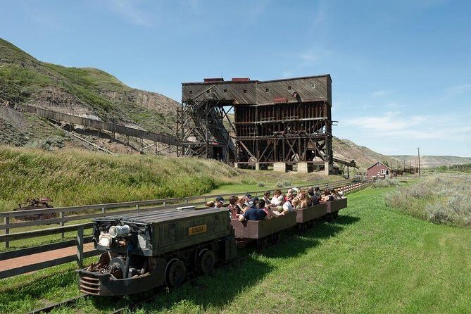 Discover Drumheller, Horseshoe Canyon, Royal Tyrrell Museum - The Value of This Tour