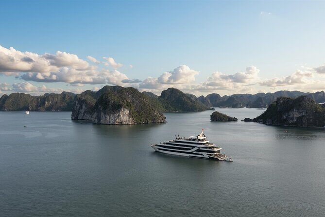 Discover Ha Long Bay in 2 Days and 1 Night Cruise Experience - Key Points