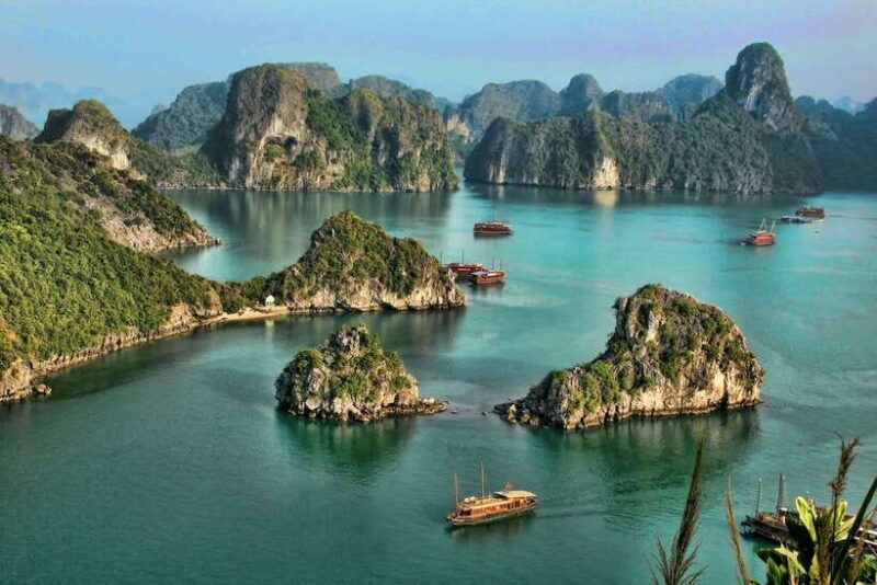 Discover Ha Long Bay's Wonders on a Day Cruise from Hanoi - Key Points