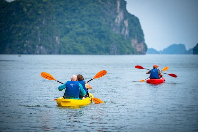 Discover Hanoi on 3-Day Boat and Kayak Expedition - An In-Depth Look at the 3-Day Bai Tu Long Bay Cruise