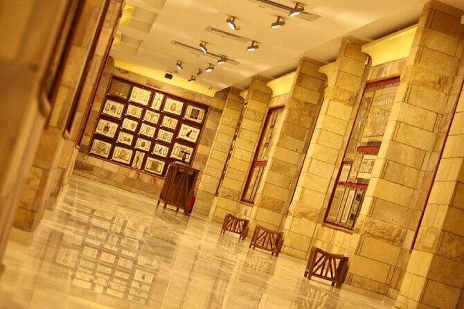Discover Hurghada City Tour & Handicraft Shopping - Hurghada - Who Should Consider This Tour?