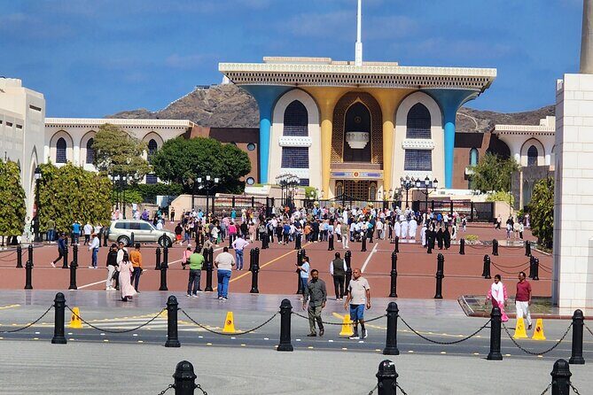 Discover Muscat - The Reviews: Authentic Perspectives