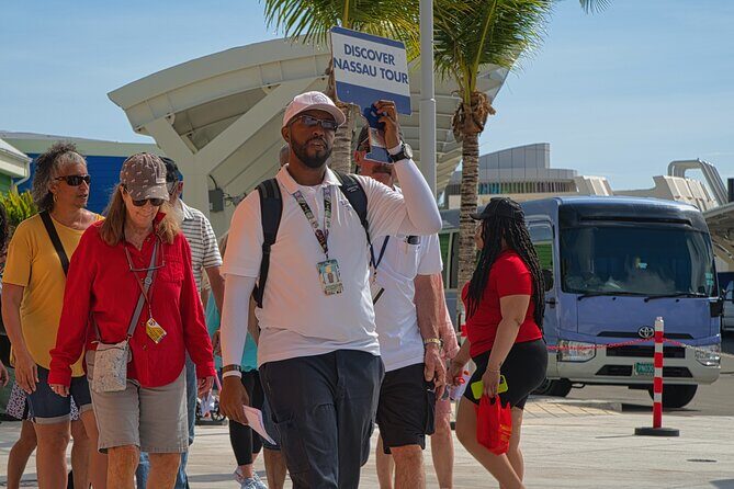 Discover Nassau Sightseeing Tour plus Atlantis Resort Visit - Who Would This Tour Suit Best?