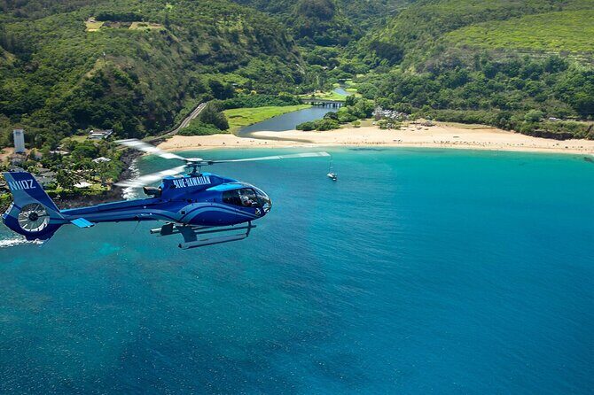 Discover North Shore Helicopter Tour - An In-Depth Look at the Discover North Shore Helicopter Tour