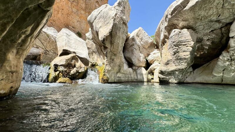 Discover Oman: 5-in-1 Adventure - Exploring the Details of the 5-in-1 Adventure