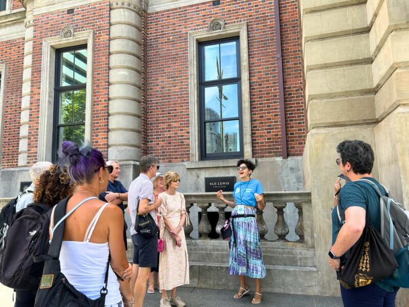 Discover Perth Walking Tour: History, Art, Sights + More! - Why This Tour Works Well