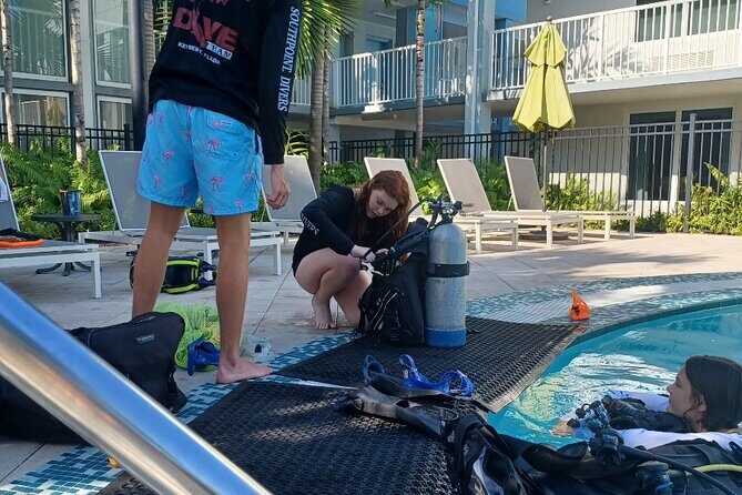 Discover Scuba Diving - Exploring Sand Key Reef and Its Surroundings