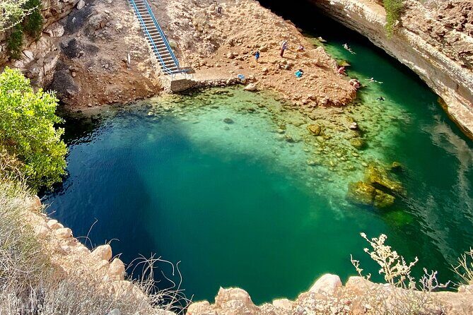Discover Wadi Shab by a Professional Omani Guide (private). - An In-Depth Look at the Wadi Shab Private Tour