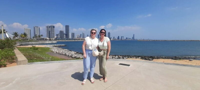 Discovering Colombo and Nice Sightseeing Tour by Tuk Tuk - An Authentic Introduction to Colombo