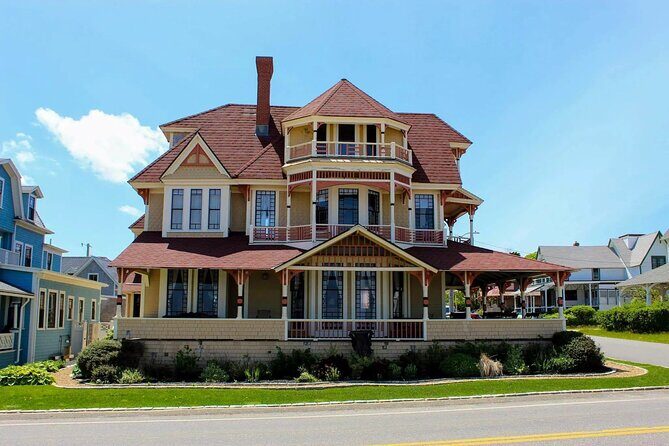 Discovering Oak Bluffs: A Self-Guided Audio Tour - Who is This Tour Best Suited For?