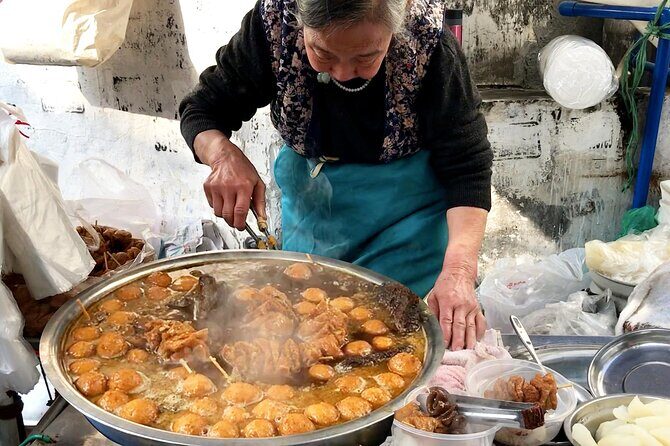 Discovery more Guangzhou evening foodie tour with locals - An In-Depth Look at the Guangzhou Evening Foodie Tour