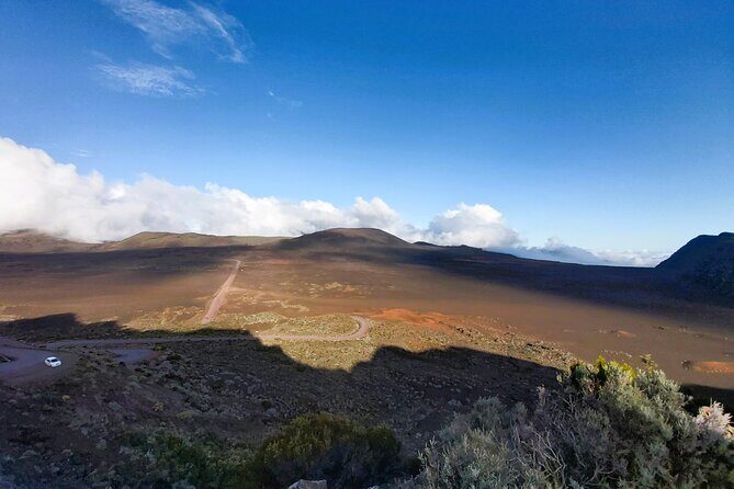 Discovery of the East, basin and mountain excursion Duration: 7-8 hours - Key Points