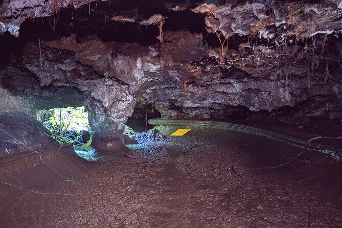 Discovery of the lava tubes 2004 of Piton de la Fournaise - FAQs