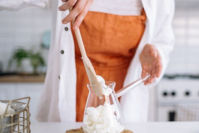 DIY Candle Making Class With Custom Scents in Washington D.C. - The Sum Up