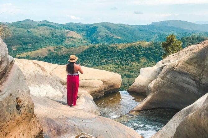 Diyaluma Waterfall & Natural Pool Bath. - Authentic Experiences & Real Reviews