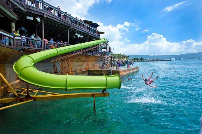 Doctor's Cave Beach, Margaritaville & Shopping from Montego Bay Hotels - FAQ