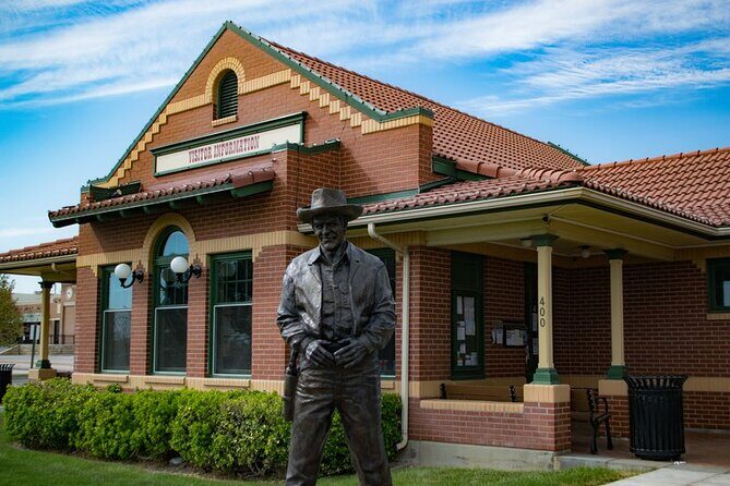 Dodge City Wild West Smartphone Guided Audio GPS Walking Tour - Who Would Love This Tour?