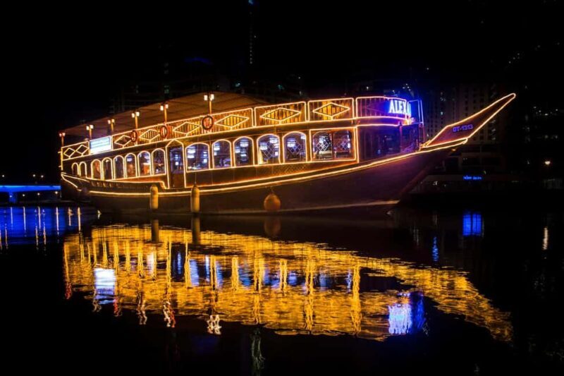 Doha: Evening Cruise on a Traditional Arabic Dhow - The Experience in Detail