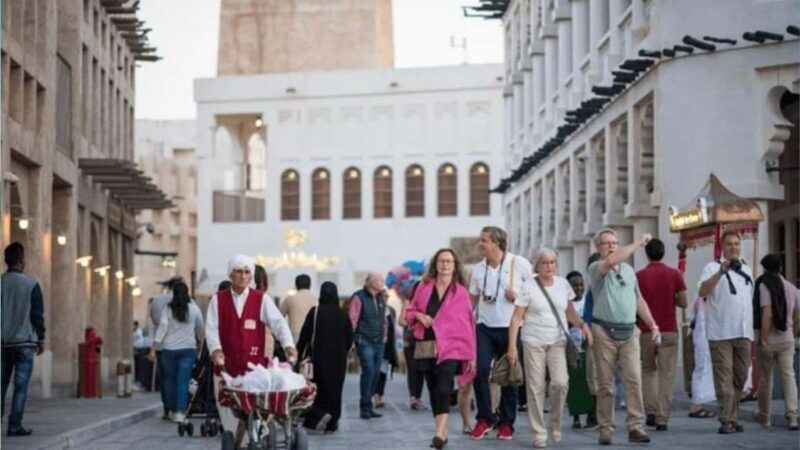 Doha: Exclusive City Tour with Licensed Guide - The Luxurious Modern Side: The Pearl-Qatar