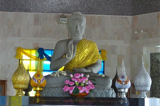 Doi Inthanon Private Trek & Lunch Tour from Chiang Mai - Trekking Through Doi Inthanons Wilderness