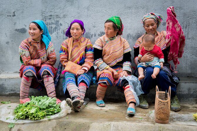 Doi Suthep and Hmong Hilltribe Half Day Tour in Chiang Mai - The Itinerary in Detail