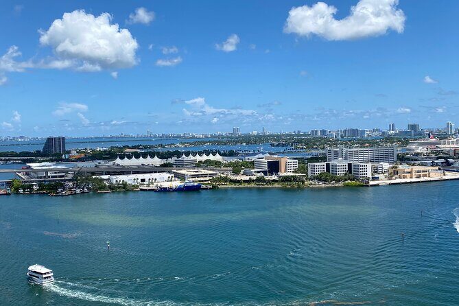 Double Decker City tour & 75 Min Miami Cruise Millionaire homes - Frequently Asked Questions