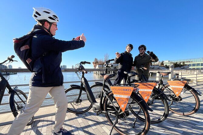 Downtown Bike Tour with Stylish Dutch Bikes - Detailed Breakdown of the Itinerary