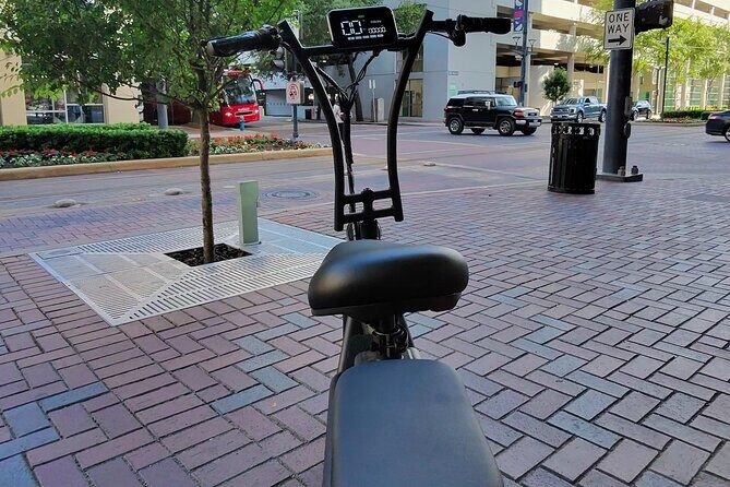 DownTown Houston U2 Pro Self Guided Tour - Who Will Love This Tour?