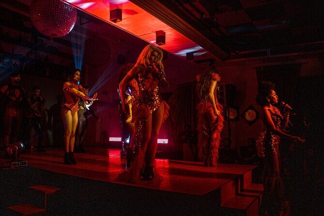 Dragaret Live Music and Dance Show in Cancun - An In-Depth Look at the Dragaret Show Experience