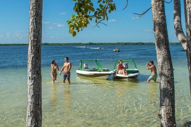 Drive an Speedboat at full speed at Cancun's Lagoon & Snorkeling - A Close Look at the Experience