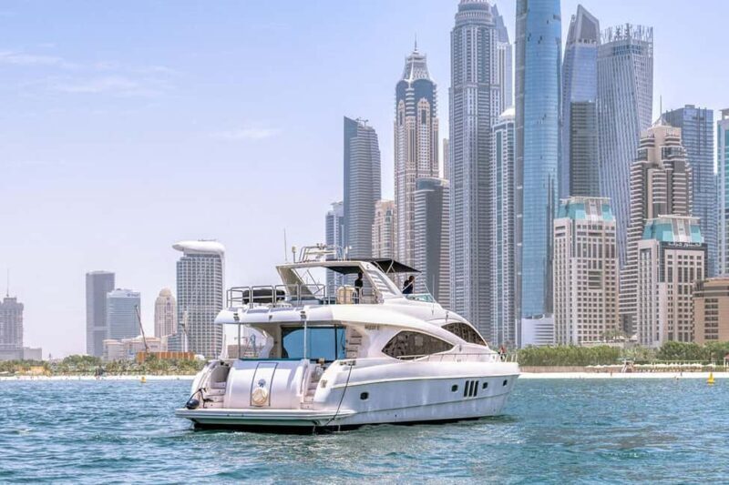 Dubai: 3 Hours Luxury Private Yacht Cruise - Key Points